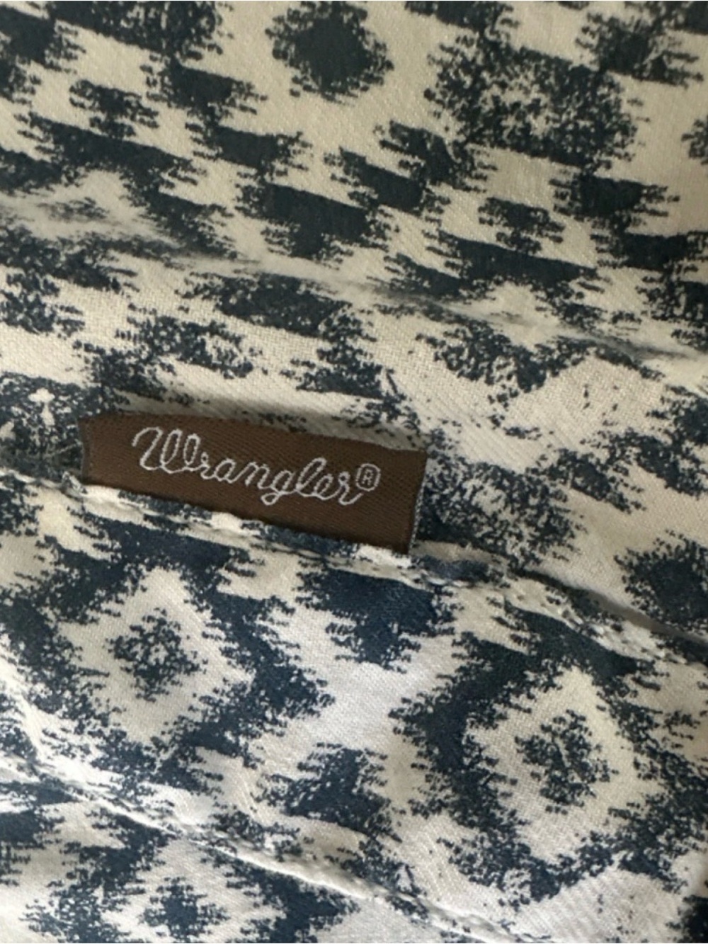 Wrangler Retro Premium XXL Men's Blue Geometric Aztec Short Sleeve Button Up - Picture 6 of 8